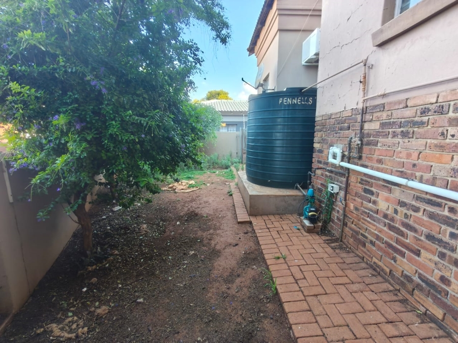 4 Bedroom Property for Sale in Safari Gardens North West